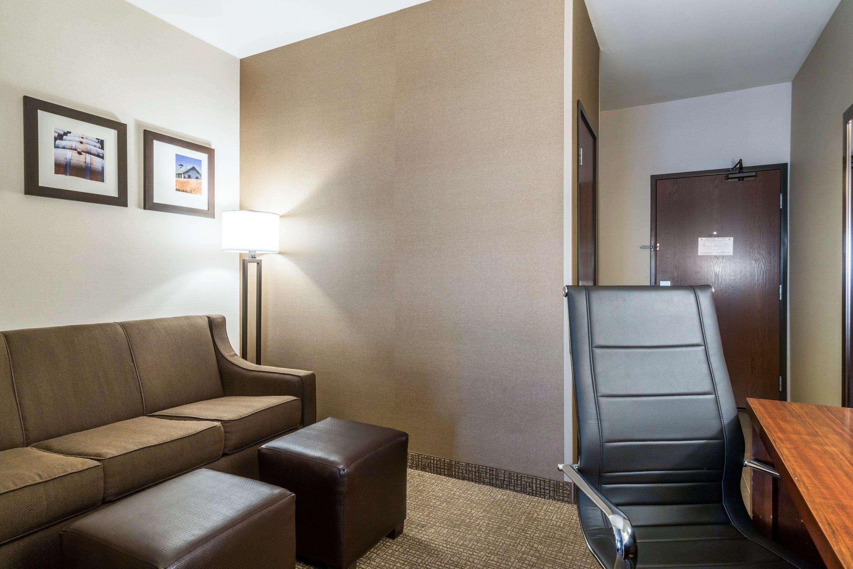 Comfort Suites Yakima Esterno foto