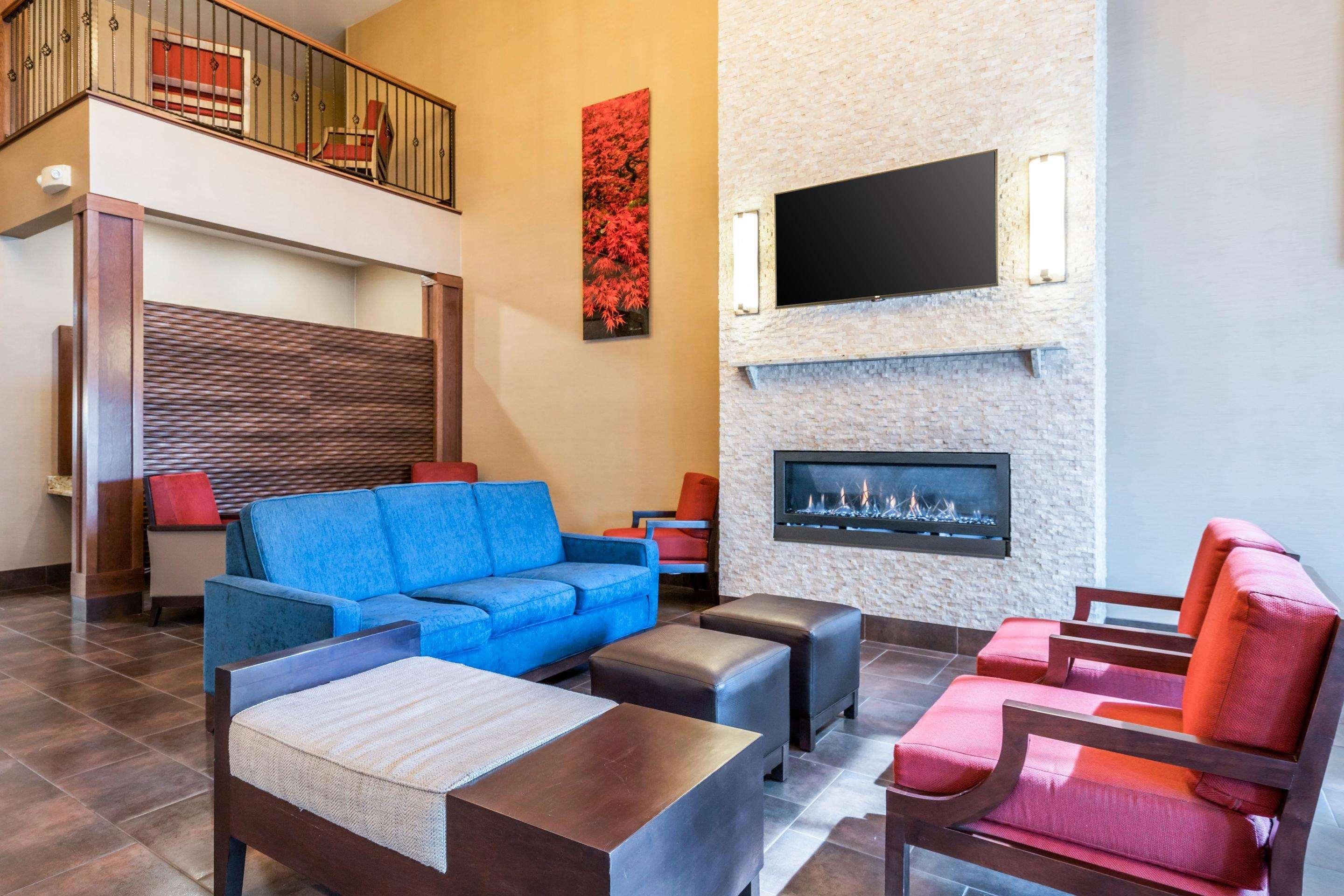 Comfort Suites Yakima Esterno foto