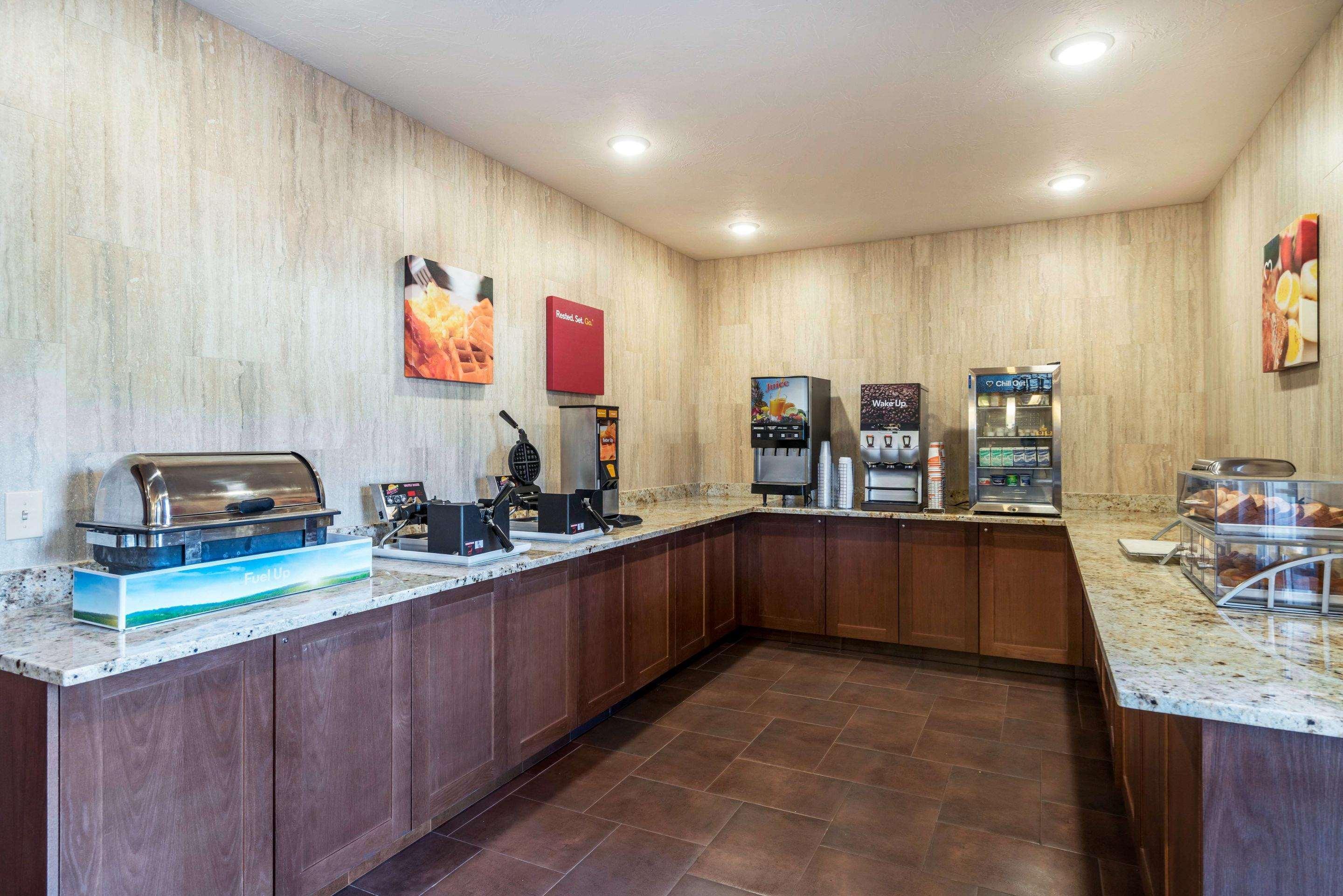 Comfort Suites Yakima Esterno foto